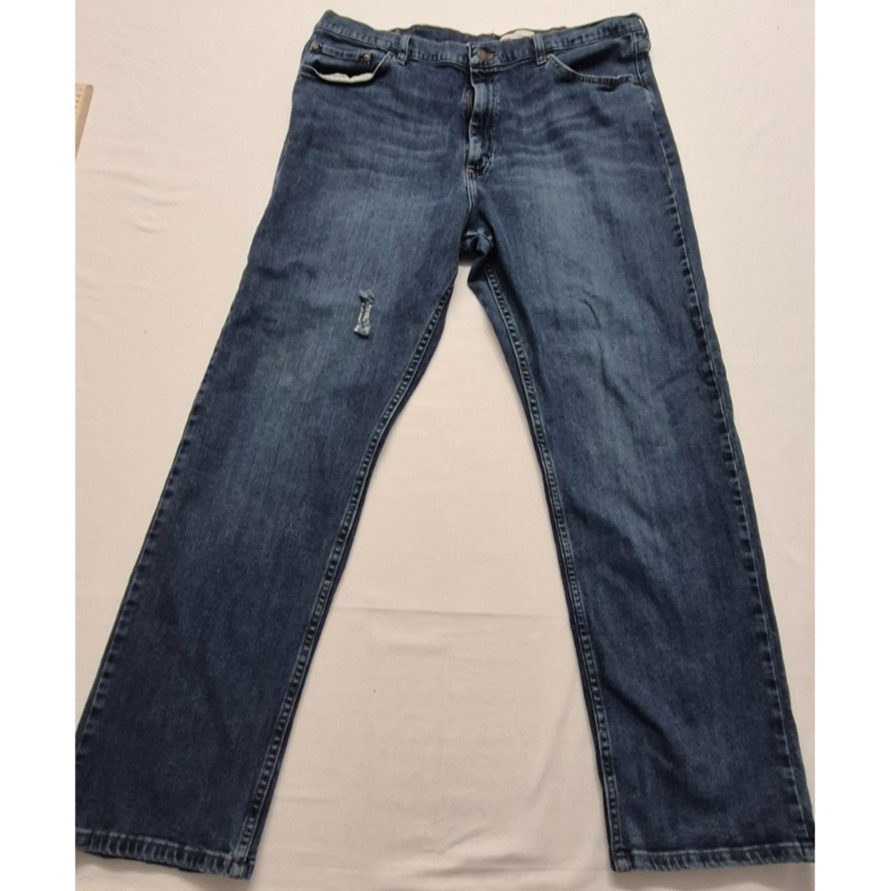 Wrangler relax fit men's dark wash denim blue jeans 38x32 straight leg Cotton